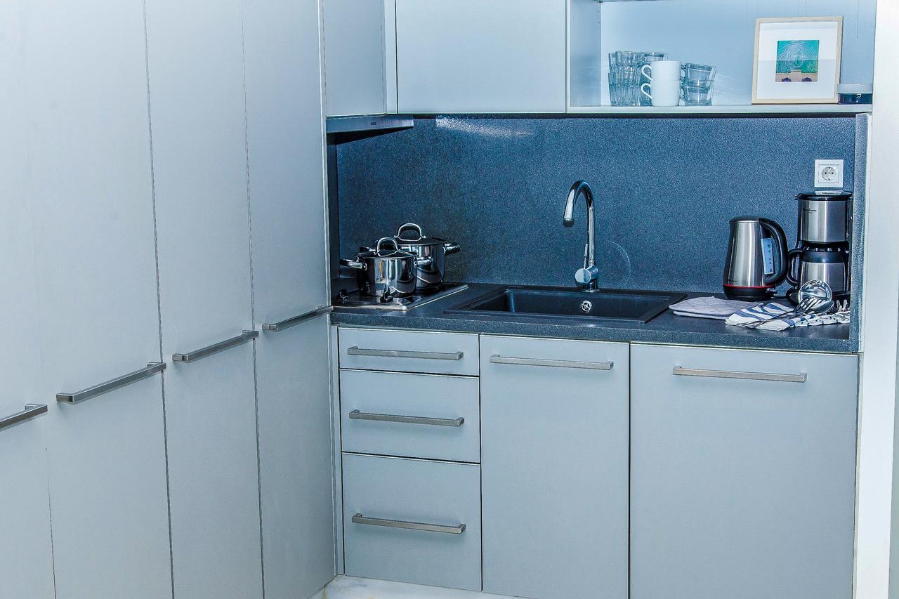 Alpha Boutique Apartment Next To Athens Museum Экстерьер фото