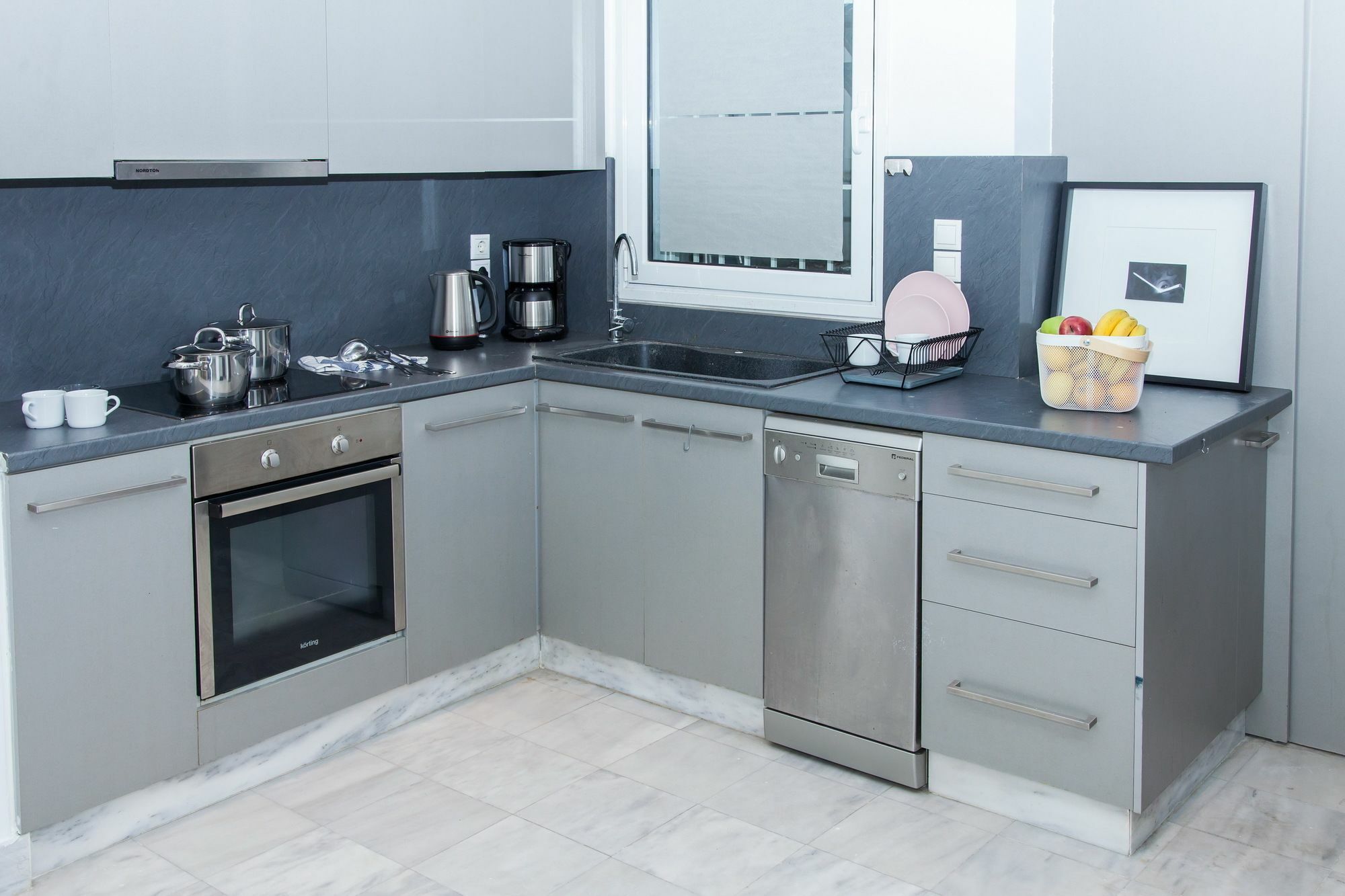 Alpha Boutique Apartment Next To Athens Museum Экстерьер фото